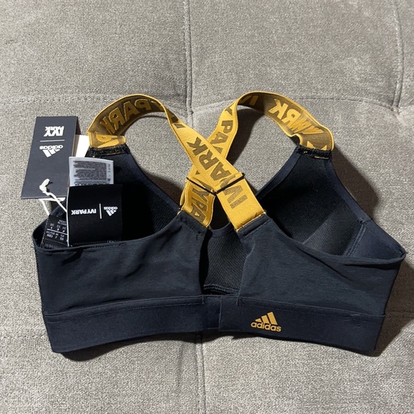 🥰🥰Adidas IVY PARK Cut Out Medium Support Bra🥰🥰 - Picture 5 of 7